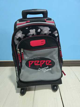 Manama, Baby & Kid Stuff, BHD 25,  Electronic Car,tent,trolley Bag,basketball