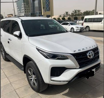 Riyadh, Vehicles, Cars & Trucks , SAR 114800,  TOYOTA FORTUNER (4X4) GXR 2 MODEL 2023 (BRAND NEW CONDITION),  2023,  Automatic,  27000 KM,  TOYOTA FORTUNER (4X4) GXR 2 MODEL  (BRAND NEW CONDITION) TOP CONDITION