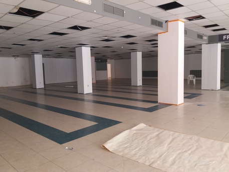 Hoora, Shops, BHD 2700,  Showroom Rent 3 Shutter Big 750 Square Miter Arya 2 Bath In-(((Hoora)))