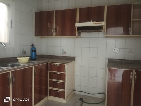 Adliya, Apartments/Houses, BHD 300/month,  3 BR,  200 Sq. Meter,  Bright Semi Furnished 3bhk Apartment With Ewa