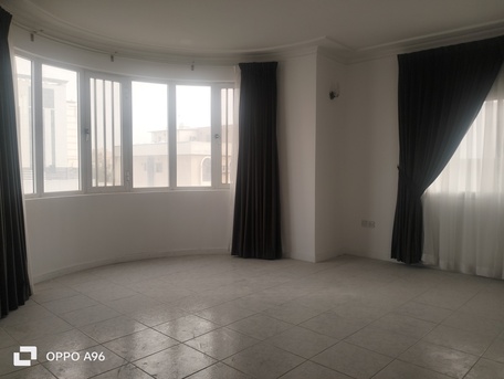 Adliya, Apartments/Houses, BHD 300/month,  3 BR,  200 Sq. Meter,  Bright Semi Furnished 3bhk Apartment With Ewa