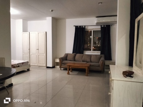 Juffair, Apartments/Houses, BHD 190/month,  Studio,  50 Sq. Meter,  Furnished Apartment With Ewa And Pool