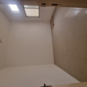 Salmaniya, Apartments/Houses, BHD 140/month,  2 BR,  *1BATHROOM Hall Kitchen Without Electricity