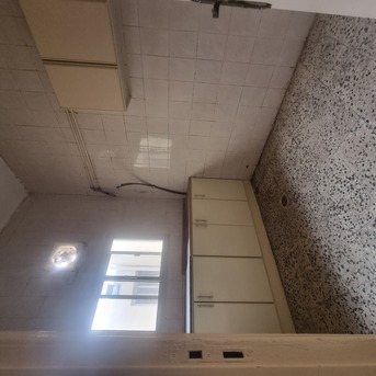 Salmaniya, Apartments/Houses, BHD 140/month,  2 BR,  *1BATHROOM Hall Kitchen Without Electricity