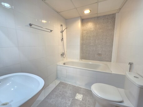  , BHD 300/month,  Furnished,  1 BR,  Amazing Deal | Superbly Furnished | Facilities | Near Bahrain Specialist Hospital Juffair, 4