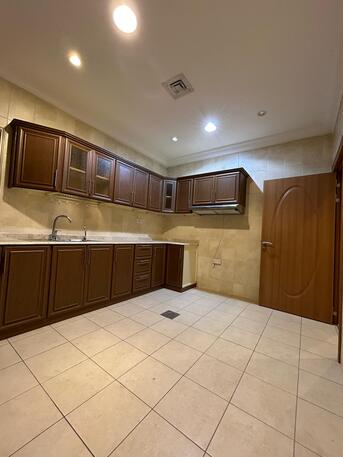 Kuwait City, Apartments/Houses, KWD 600/month,  4 BR,  An Apartment For Rent In Jabriya, Consisting Of A Large Living Room