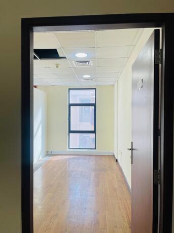 Hoora, Offices, BHD 200,  LARGE OFFICE SPACE For RENT In Hoora Near Ministry Of Work. Call 39566820