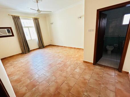 Manama, Apartments/Houses, BHD 250/month,  2 BR,  SEMI FURNISHED 2 BHK APARTMENT FOR  RENT IN BURHAMA[NEAR LULUMALL] -: SUBEER*38185065