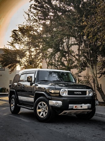 Zinj, Vehicles, Cars & Trucks , BHD 5800,  Toyota FJ Cruiser,  2009,  Automatic,  300000 KM,