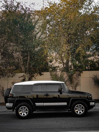 Zinj, Vehicles, Cars & Trucks , BHD 5800,  Toyota FJ Cruiser,  2009,  Automatic,  300000 KM,