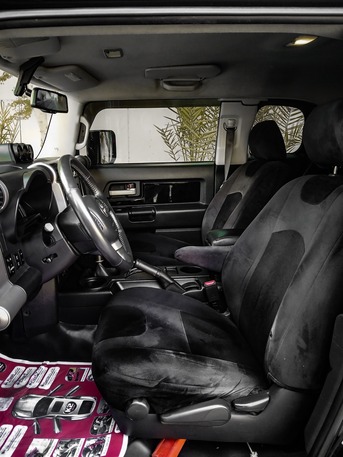 Zinj, Vehicles, Cars & Trucks , BHD 5800,  Toyota FJ Cruiser,  2009,  Automatic,  300000 KM,