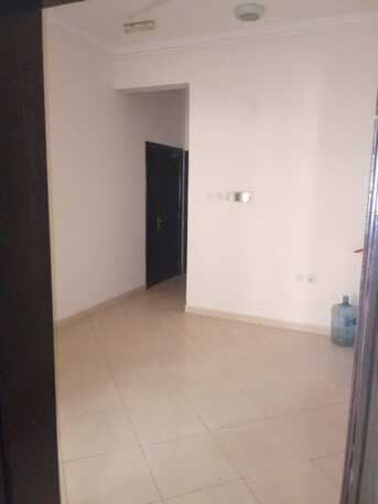 Adliya, Apartments, Flats, Houses & Villas, BHD 210/month,  2 BR,  Flat For Rent In Adliya Near Officer Club