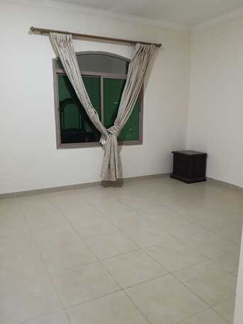 Salmaniya, Apartments/Houses, BHD 260/month,  2 BR,  2 Bedroom Semi Furnished Flat For Rent With Ewa