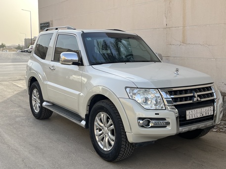 Al Malaz, Vehicles, Cars & Trucks , SAR 53000,  Mitsubishi Pajero,  2015,  Automatic,  254000 KM,