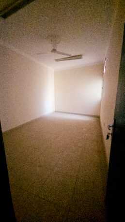 Salmaniya, Apartments/Houses, BHD 180/month,  3 BR,  3 Bedroom Un Furnished Flat For Rent Without Ewa