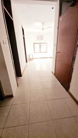 Salmaniya, Apartments/Houses, BHD 180/month,  2 BR,  2 Bedroom Unfurnished Flat For Rent Without Ewa