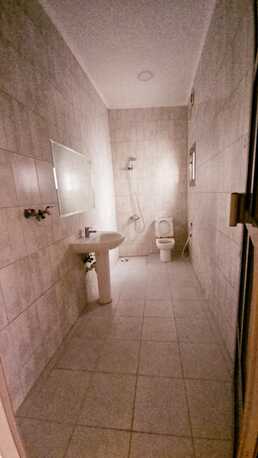 Salmaniya, Apartments/Houses, BHD 180/month,  2 BR,  2 Bedroom Unfurnished Flat For Rent Without Ewa