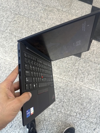 Riyadh, Computers, SAR 4400,  Lenovo Thinkpad X1 Carbon Core I7 13th Gen 16gb/512ssd Totally New
