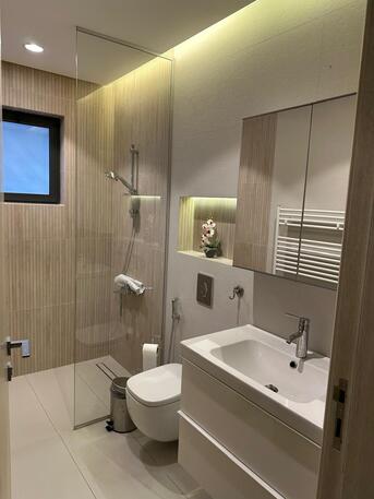 Amman, Apartments/Houses, JOD 14000/year,  Furnished,  3 BR,  Ground Fully Furinshed 3B Apartment With Outside Garden In Um Uthaina 00962777688956