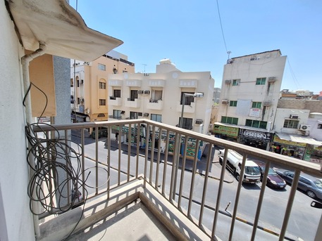 Manama, Apartments/Houses, BHD 200/month,  2 BR,  2bhk Semi Furnished Balcony With Ewa