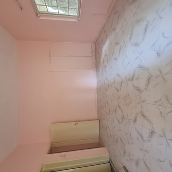 Juffair, Apartments/Houses, BHD 220/month,  3 BR,  &2BATHROOM Hall Kitchen Without Electricity Car Parking