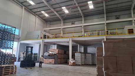 Asker, Warehouses, Warehouse For Rent In Ras Zuwayed Area