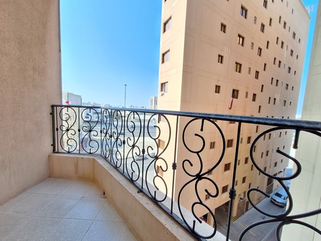 Juffair, Apartments/Houses, BHD 350/month,  Furnished,  2 BR,  Budget Friendly | Naturally Well-Lit | Balcony | Family Building | Near Oasis Mall