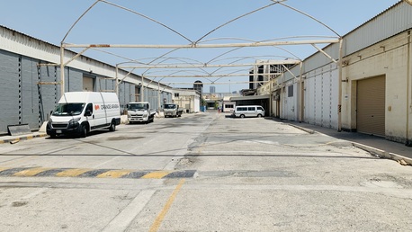 Salmaniya, Warehouses, BHD 3500,  1150 Sq. Meter,  Salmaniya Area Warehouse Available For Rent