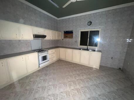 Mahooz, Apartments/Houses, BHD 280/month,  2 BR,  135 Sq. Meter,  2 BHK SEMIFURNISHED BIG HALL AND SPACIOUS ROOMS|BATHROOM