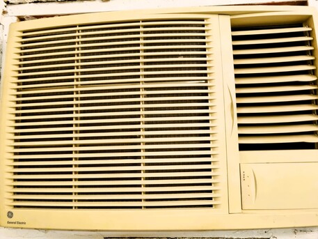 Riyadh, Air Conditioners, SAR 599,  Windows AC - Big Size 1.8 TON- General Electric - Original And Excellent Cooling Freezing