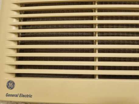 Riyadh, Air Conditioners, SAR 599,  Windows AC - Big Size 1.8 TON- General Electric - Original And Excellent Cooling Freezing