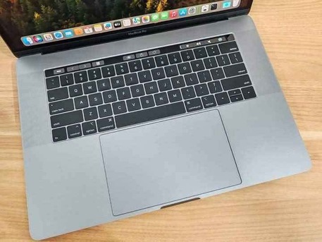 Jeddah, Computers, SAR 1599,  MacBook Pro 15.4 Inch Core I7 16gb Ram 512 GB Storage Touch Bar