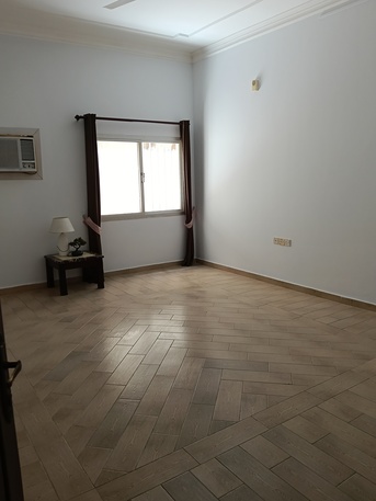 Zinj, Apartments/Houses, BHD 230/month,  2 BR,  2 Bedroom Semi Furnished Flat For Rent Without Ewa
