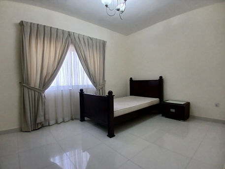 Mahooz, Apartments/Houses, 400/month,  Furnished,  2 BR,  EXCELLENT|2BHK|MODERN DESIGN|POOL|GYM|BBQSPACE|FREEINTERNET|NEGO!