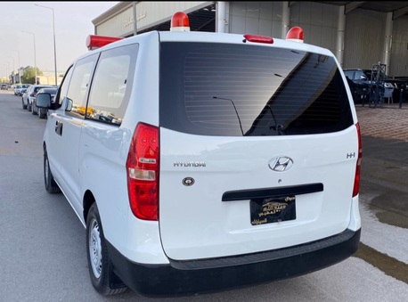 Jubail, Medical, Ambulance Available For Rent