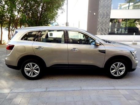 Zinj, Vehicles, Cars & Trucks , BHD 4600,  Renault Koleos,  2020,  Automatic,  98000 KM,  Excellent Condition , First Owner, Agency Maintained -  Urgent Sale