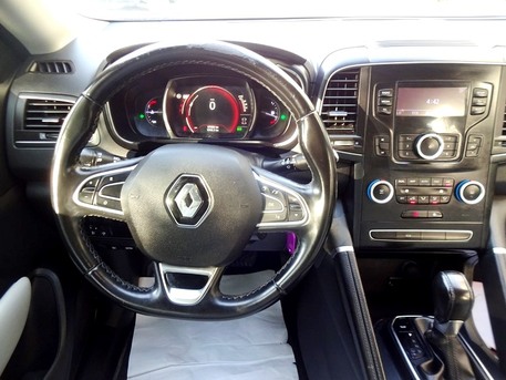 Zinj, Vehicles, Cars & Trucks , BHD 4600,  Renault Koleos,  2020,  Automatic,  98000 KM,  Excellent Condition , First Owner, Agency Maintained -  Urgent Sale