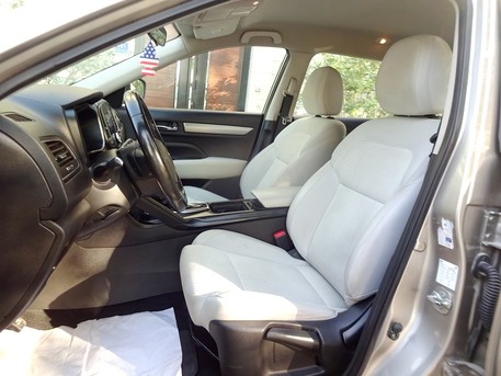 Zinj, Vehicles, Cars & Trucks , BHD 4600,  Renault Koleos,  2020,  Automatic,  98000 KM,  Excellent Condition , First Owner, Agency Maintained -  Urgent Sale