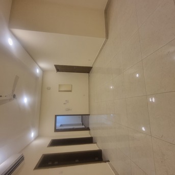 Manama, Apartments/Houses, BHD 350/month,  2 BR,  @3BATHROOM Hall Kitchen Semi Furnished With Electricity Car Parking