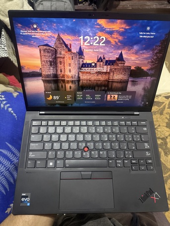 Riyadh, Computers, SAR 4500,  Lenovo Thinkpad X1 Carbon Core I7 13th Gen 16gb/1TB Very Less Used