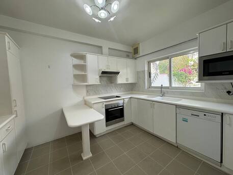 Saar, Apartments/Houses, BHD 750/month,  4 BR,  400 Sq. Meter,  Saar  /double Story Four Bedroom With Private Garden, Inclusive BD 750/