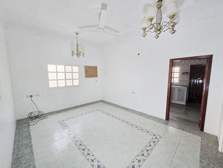 Jid Ali, Apartments/Houses, BHD 160/month,  2 BR,  100 Sq. Meter,  For Rent Grand Floor Apartment With Car Parking In JidAli
