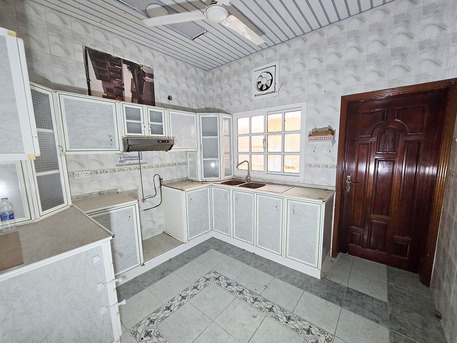 Jid Ali, Apartments/Houses, BHD 160/month,  2 BR,  100 Sq. Meter,  For Rent Grand Floor Apartment With Car Parking In JidAli