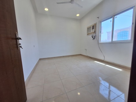 Manama, Apartments/Houses, BHD 210/month,  1 BR,  @1BATHROOM Hall Kitchen With Electricity Car Parking