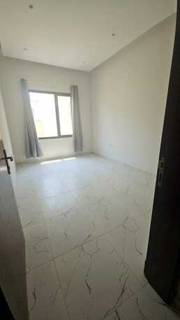 Salmaniya, Apartments/Houses, BHD 230/month,  2 BR,  2 Bedroom Unfurnished Flat For Rent With Ewa