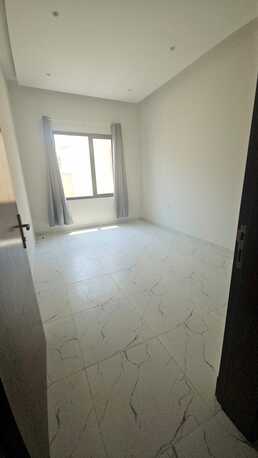 Salmaniya, Apartments/Houses, BHD 230/month,  2 BR,  2 Bedroom Unfurnished Flat For Rent With Ewa