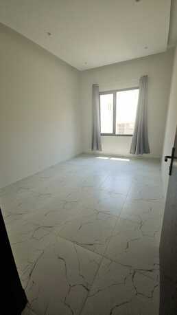 Salmaniya, Apartments/Houses, BHD 230/month,  2 BR,  2 Bedroom Unfurnished Flat For Rent With Ewa