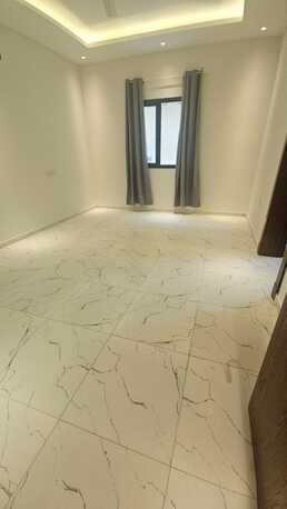 Salmaniya, Apartments/Houses, BHD 230/month,  2 BR,  2 Bedroom Unfurnished Flat For Rent With Ewa