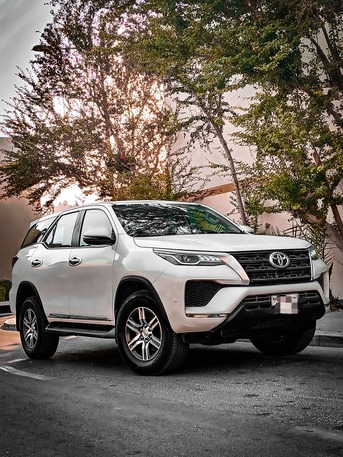 Zinj, Vehicles, Cars & Trucks , BHD 10700,  Toyota Fortuner,  2022,  Automatic,  99000 KM,    UNDER WARRANTY AGENT MAINTAINED CAR FOR SALE