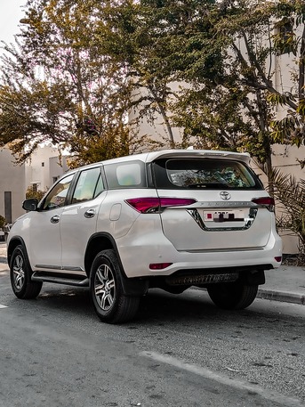 Zinj, Vehicles, Cars & Trucks , BHD 10700,  Toyota Fortuner,  2022,  Automatic,  99000 KM,    UNDER WARRANTY AGENT MAINTAINED CAR FOR SALE